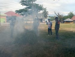 Kompak! Babinsa Koramil 1407-16/Tonra Dan Warga Gotong Royong Di Lapangan Andi Palentei