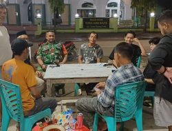 Kawal Bajoe Tetap Aman, Aksi Komsos Babinsa Koramil 1407-07/Tanete Riattang Di Tengah Masyarakat