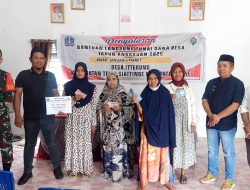 Kawal Dana Desa, Babinsa Tellusiatinge Kodim 1407/Bone Pantau Langsung Penyaluran BLT Di Desa Itterung