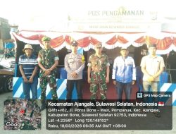 Amankan Arus Mudik, Babinsa Koramil 1407-01/Ajangale Kodim Bone Dan Petugas Gabungan Siaga Di Titik Strategis