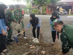 Tingkatkan Kebersihan Lingkungan, Anggota Koramil 09/Lapri Kodim 1407/Bone Dan Warga Desa Bengo Bersinergi
