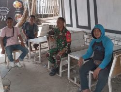 Bangun Komunikasi Dua Arah, Langkah Strategis Babinsa Koramil 1407-01/Ajangale Kodim Bone Jaga Keamanan Wilayah Binaan