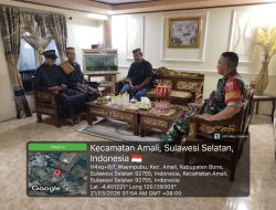 Lebaran Di Depan Mata, Babinsa Koramil 1407-05/Ulaweng Dan Warga Waempubbu Pererat Tali Persaudaraan