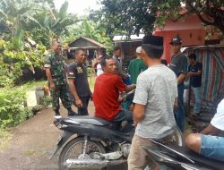 Pastikan Wilayah Kondusif, Babinsa Koramil 13/Sibulue Kodim 1407/Bone Aktif Komunikasi Sosial Dengan Warga