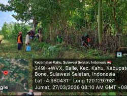 Babinsa Koramil 1407-19/Kahu : Pastikan Suplai Air Sawah Desa Balle Lancar Tanpa Kendala