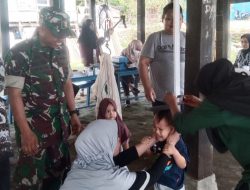 Babinsa Ajangale Kodim 1407/Bone Peduli Stunting : Pantau Tumbuh Kembang Balita Di Pompanua