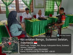 Optimalisasi Kamtibmas : Babinsa Koramil 1407-09/Lapri Kodim Bone Serap Informasi Lewat Komsos Bersama Aparat Desa