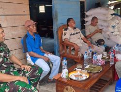 Tingkatkan Pembinaan Teritorial, Babinsa Koramil 13/Sibulue Kodim 1407/Bone Laksanakan Komsos Rutin