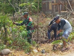Karya Bakti Babinsa Koramil 10/Ponre Kodim 1407/Bone Dan Warga, Jalan Usaha Tani Di Desa Tellu Boccoe Di Bersihkan