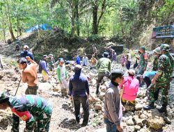 Gotong Royong Mengalirkan Harapan, TNI Dan Warga Bangun Bendungan Bagi Petani Tungke