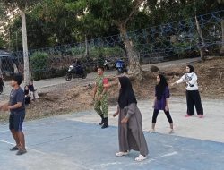 Tak Sekadar Berolahraga, Babinsa Koramil 14/Libureng Kodim 1407/Bone Bangun Interaksi Hangat Bersama Warga