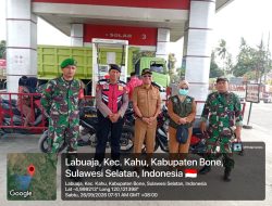 Babinsa Koramil 19/Kahu Kodim 1407/Bone Aktif Laksanakan Pengamanan Di SPBU Desa Labuaja