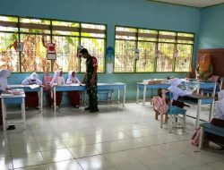 Perkuat Pembinaan Wilayah, Babinsa Koramil Libureng Kodim 1407/Bone Sambangi SDN 185/Mario