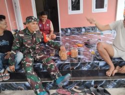 Babinsa Ramil Awangpone Kodim 1407/Bone Pantau Wilayah, Sekaligus Perkuat Komsos Bersama Warga Maccope