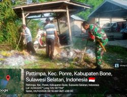 Tak Hanya Menjaga Wilayah, Babinsa Ponre Kodim 1407/Bone Turun Langsung Bersihkan Sampah Bersama Warga