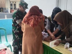 Babinsa Ramil Ajangale Kodim 1407/Bone Bersinergi Dukung Pelaksanaan Posyandu Di Kelurahan Pompanua
