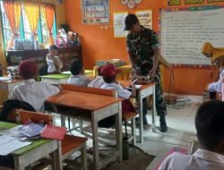Dukung Kelancaran Program MBG, Babinsa Ramil 19-Kahu Kodim 1407/Bone Hadir Di Lingkungan Sekolah