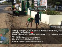 Rawat Kebersihan Dan Kerapian Markas, Personel Koramil 18 Kajuara Kodim 1407/Bone Laksanakan Kerja Bakti